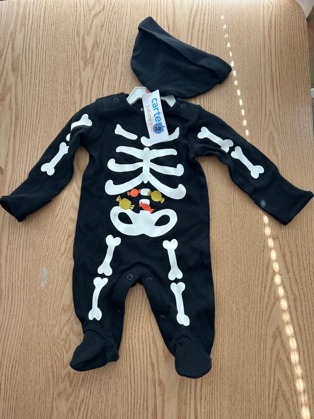 New Carters Just One You Baby 2pc Skeleton🩻 romper Bodysuit Black size Newborn